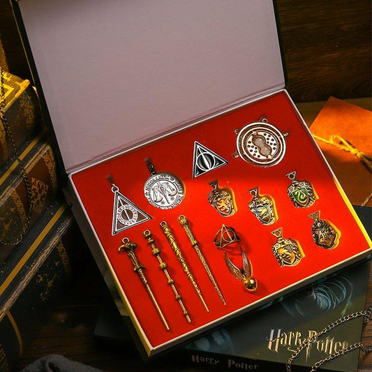 Exclusive: HP 15 pcs Gift Set Box with Pendants, Wands and Rings for Necklaces or Keychains + FREE GIFT 1x HP Magic Mug - LIMITED EDITION
