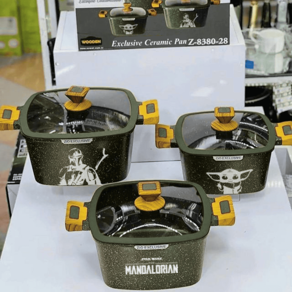 Exclusive: Set 3x pcs SW and Mandalorian Custom Ceramic Nonstick Cookware + *FREE GIFTS 5x SW Wooden Spoons* - LIMITED EDITION