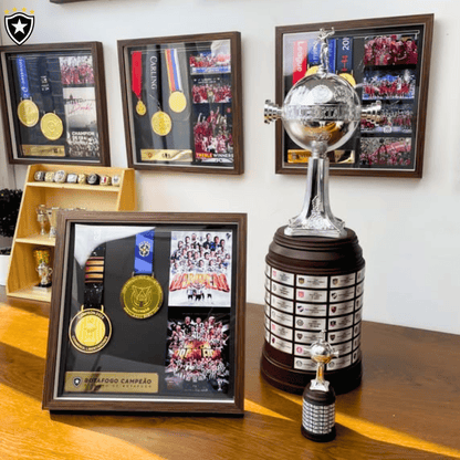 Exclusive: Wooden Frame Medal Glorioso Multi Champion 2024 Brasileirão and Libertadores 33x33cm + *GIFTS 1x Mug* - LIMITED EDITION