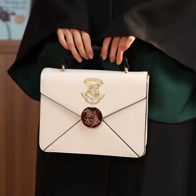 Exclusive: HP Custom Leather Bags and Backpacks + *FREE GIFT 1x Golden Snitch Keyring* - LIMITED EDITION